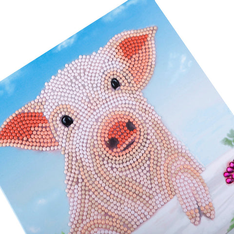 crystal card sæt: gris der ser over hegnet
